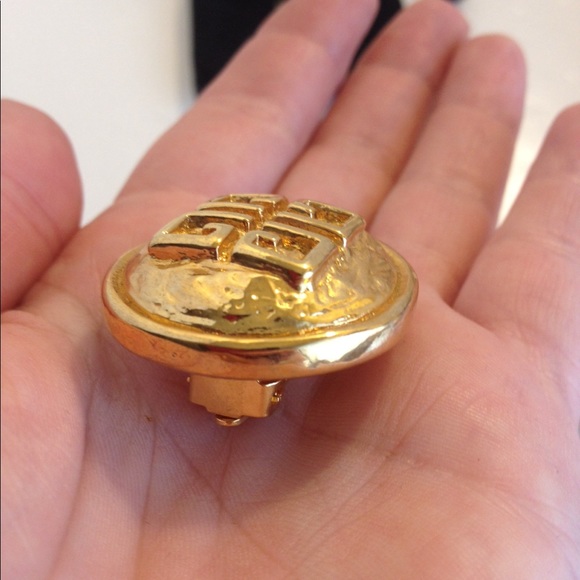 SOLD!!!!!!!!!!!!Vintage givenchy earrings - Picture 5 of 8